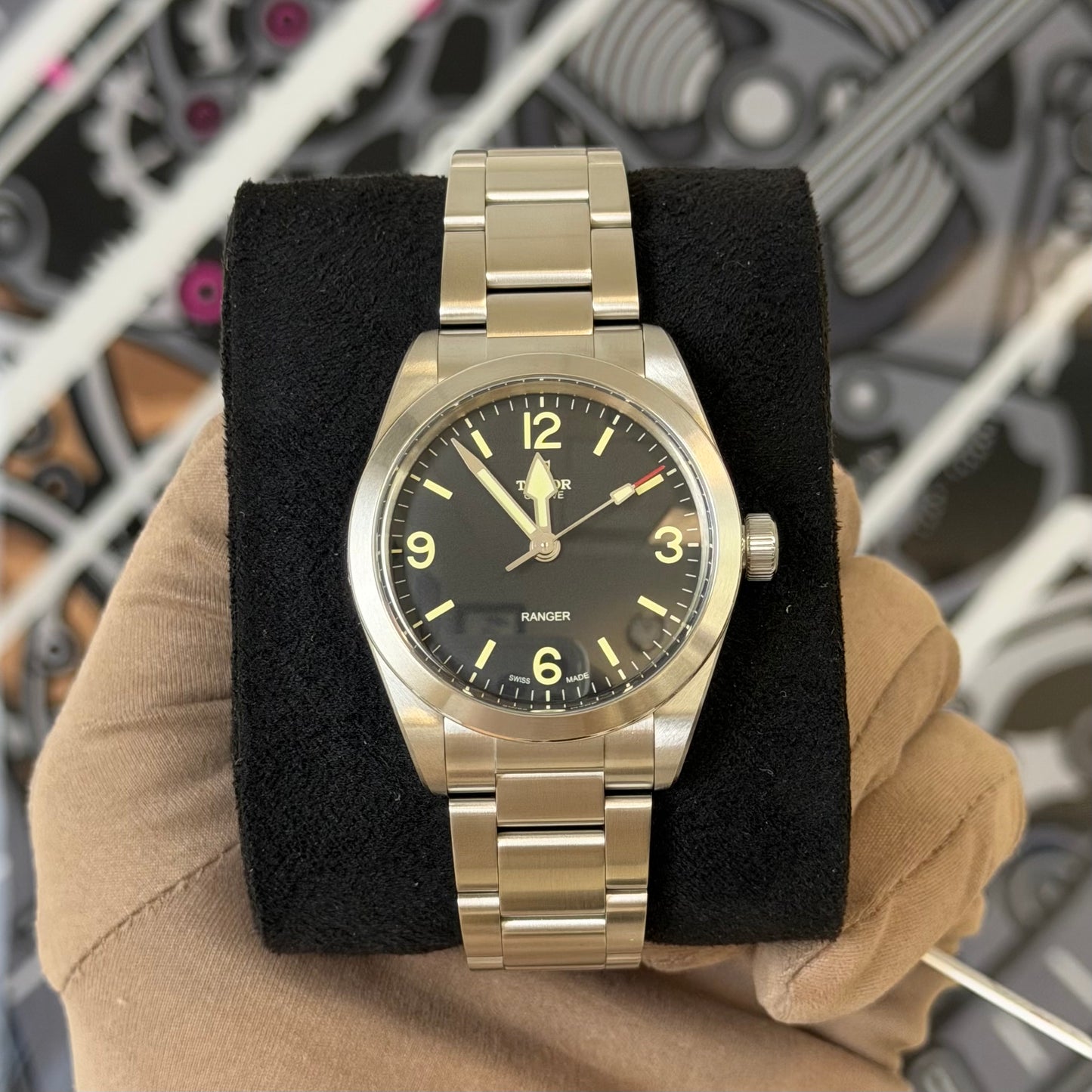 NEW Tudor Black Ranger 36 79930