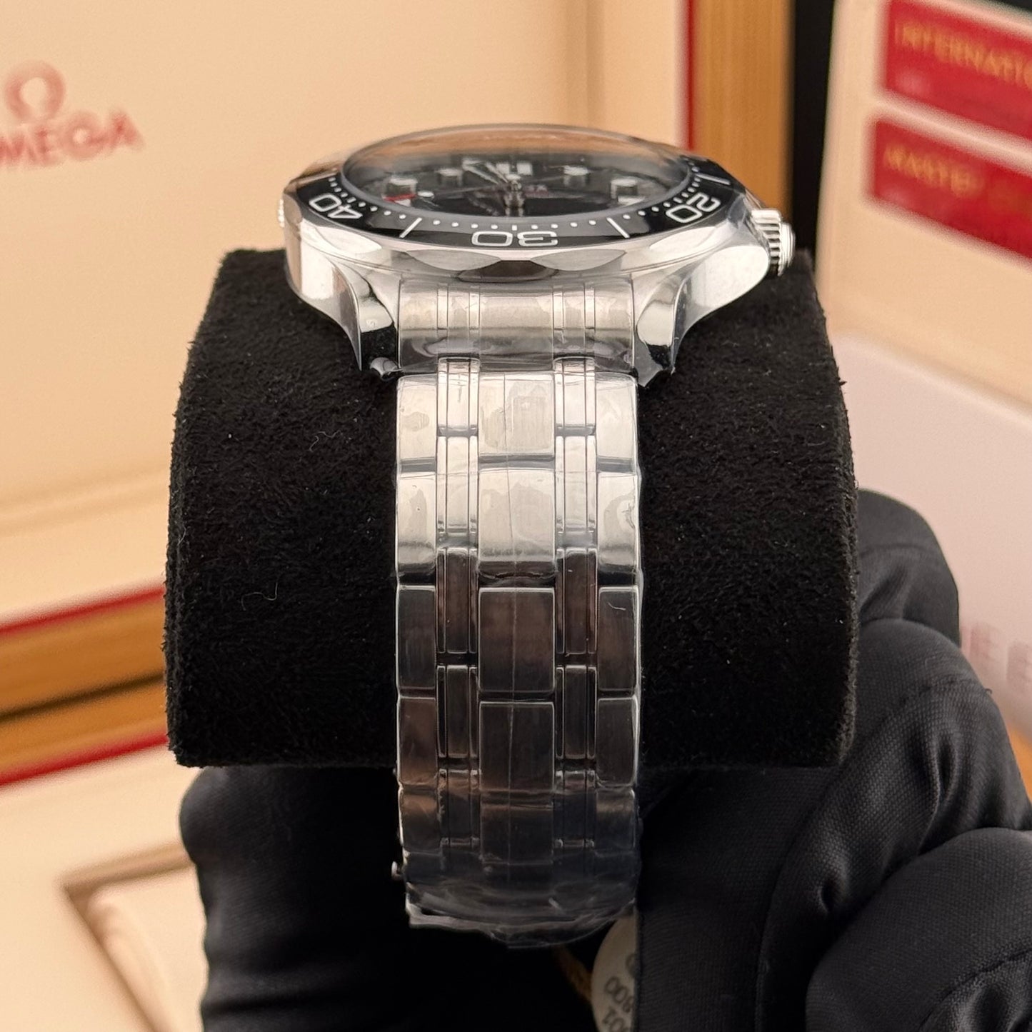 NEW Omega Seamaster Diver 300m Black 210.30.42.20.01.001
