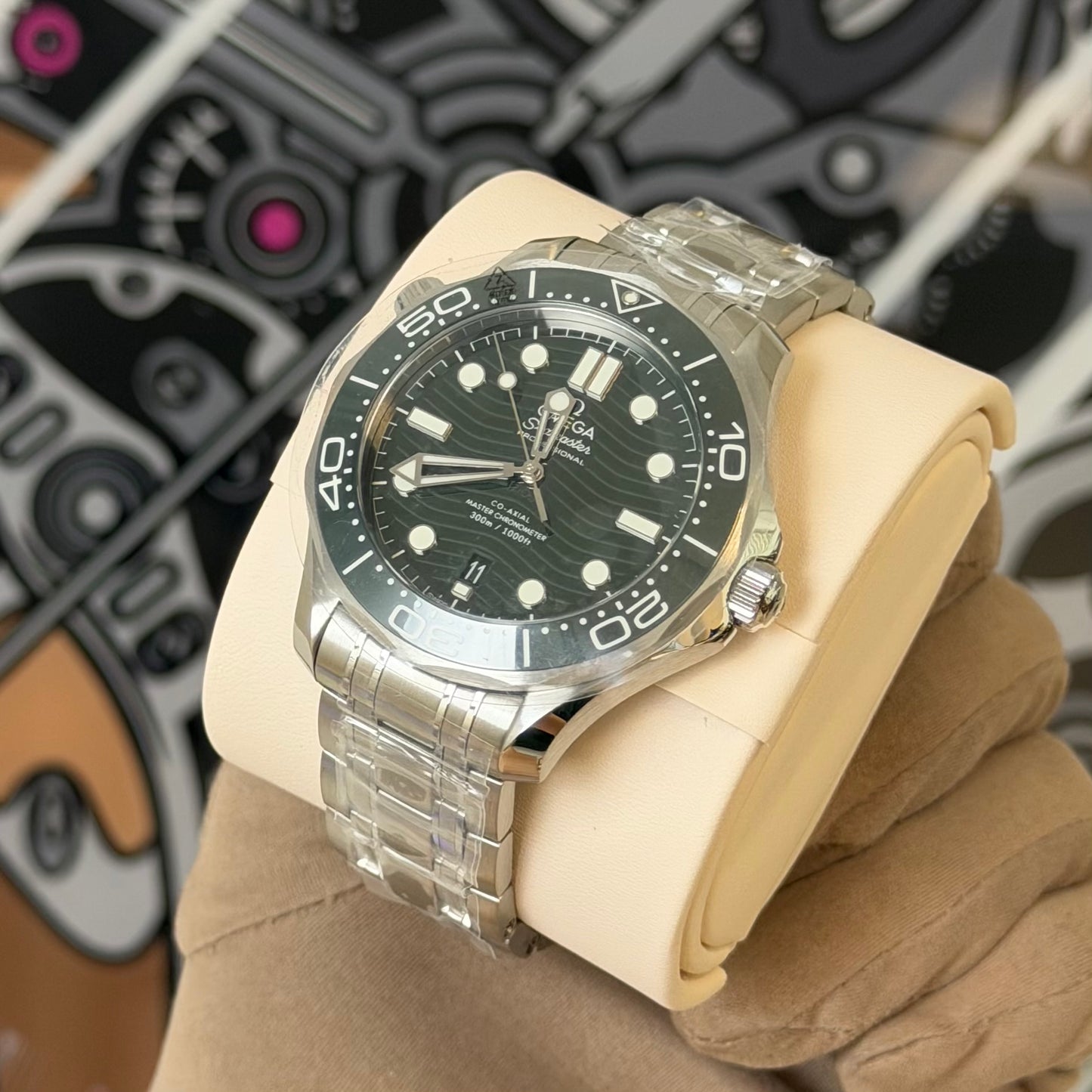 NEW Omega Seamaster Green Dial 210.30.42.20.10.001