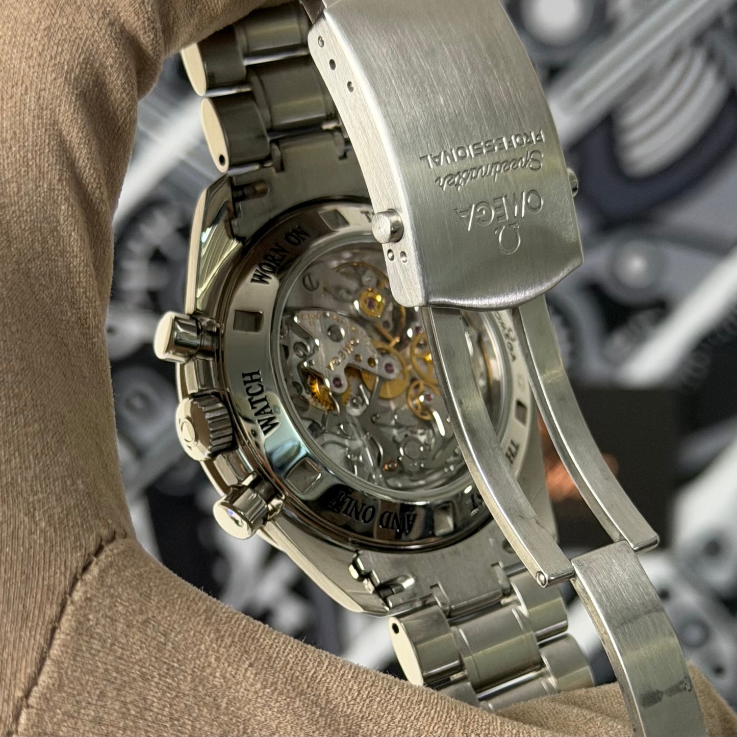 Omega Speedmaster Sapphire 311.30.42.30.01.006