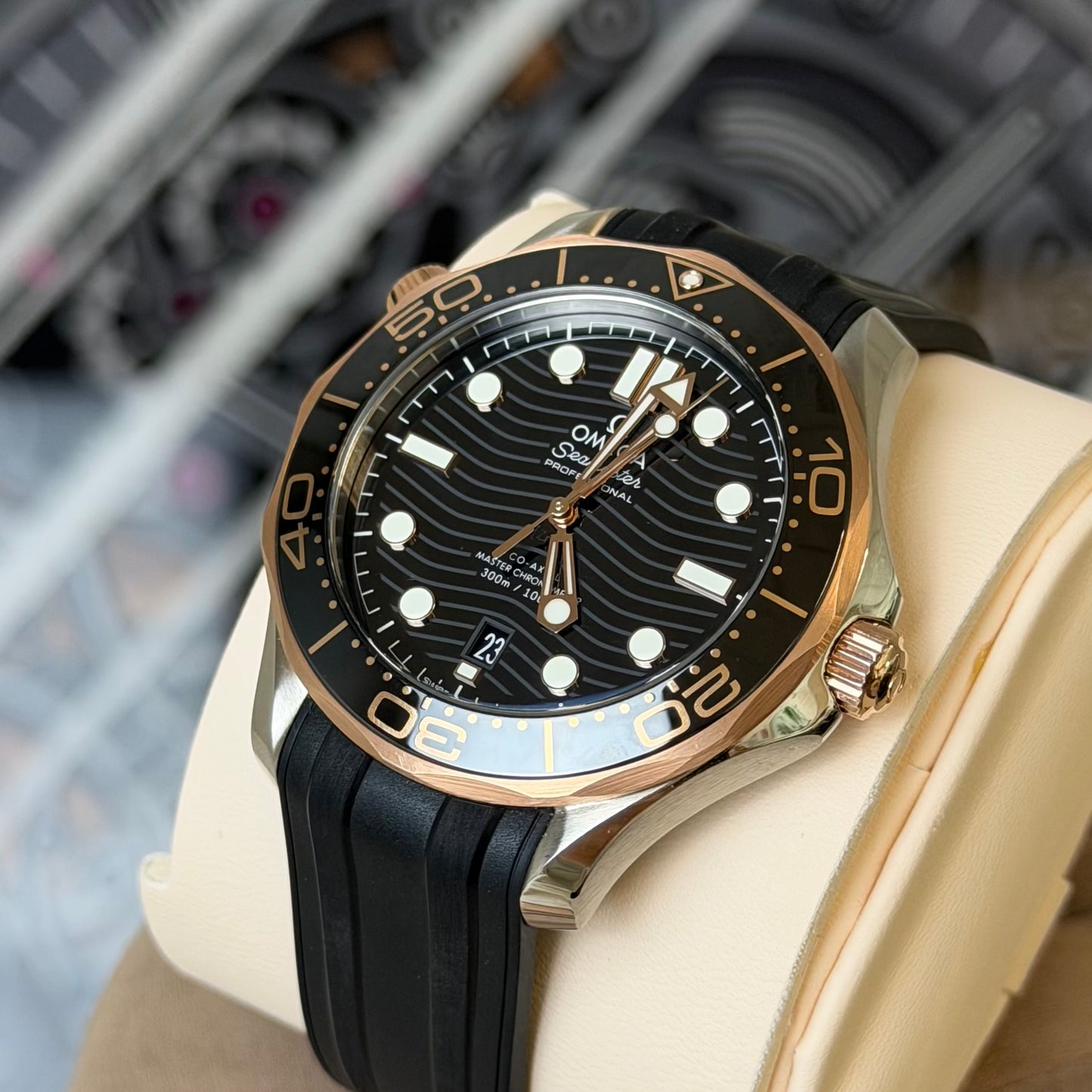Omega Seamaster Diver 300M Rose Two Tone 210.22.42.20.01.002