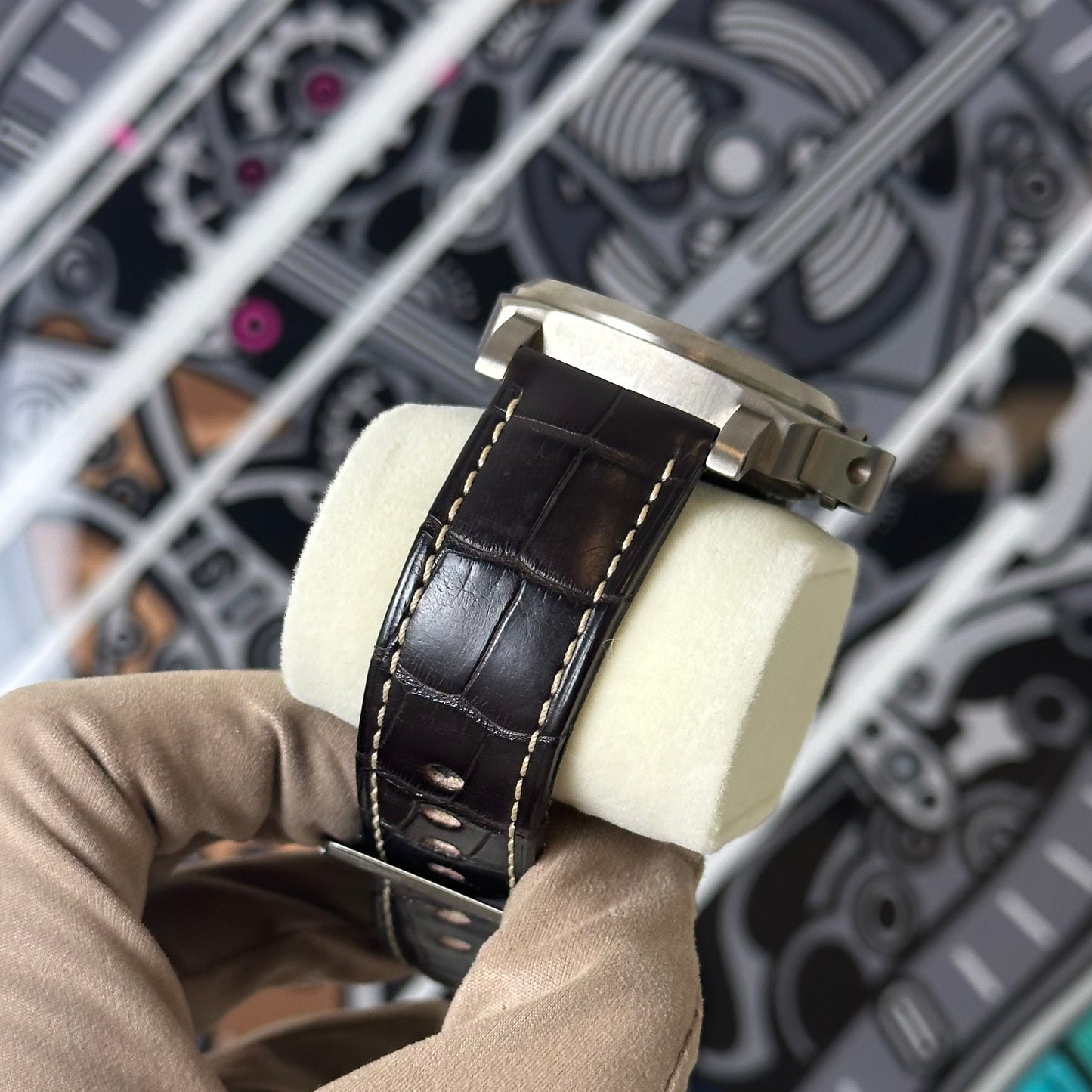 Panerai Titanium Luminor Base PAM00562