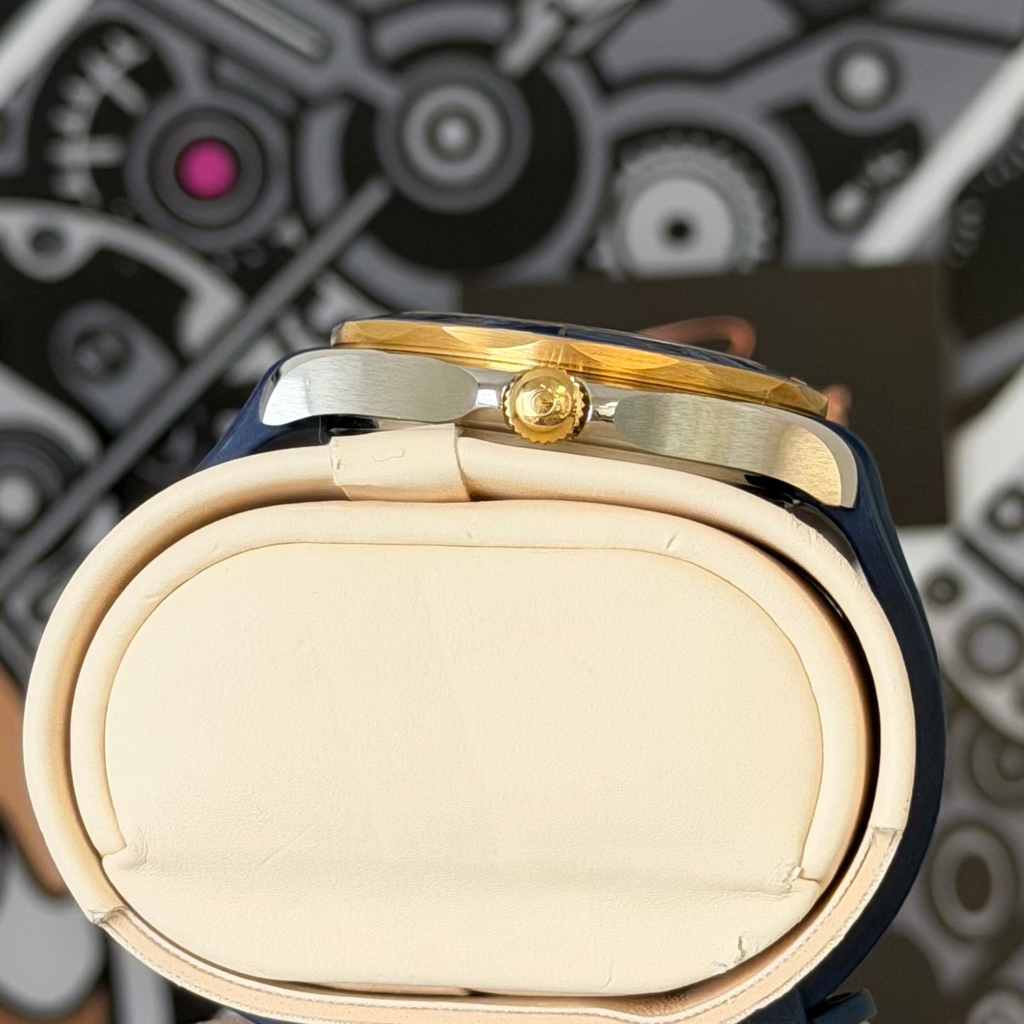 Omega Seamaster Diver Yellow Gold 210.22.42.20.03.001