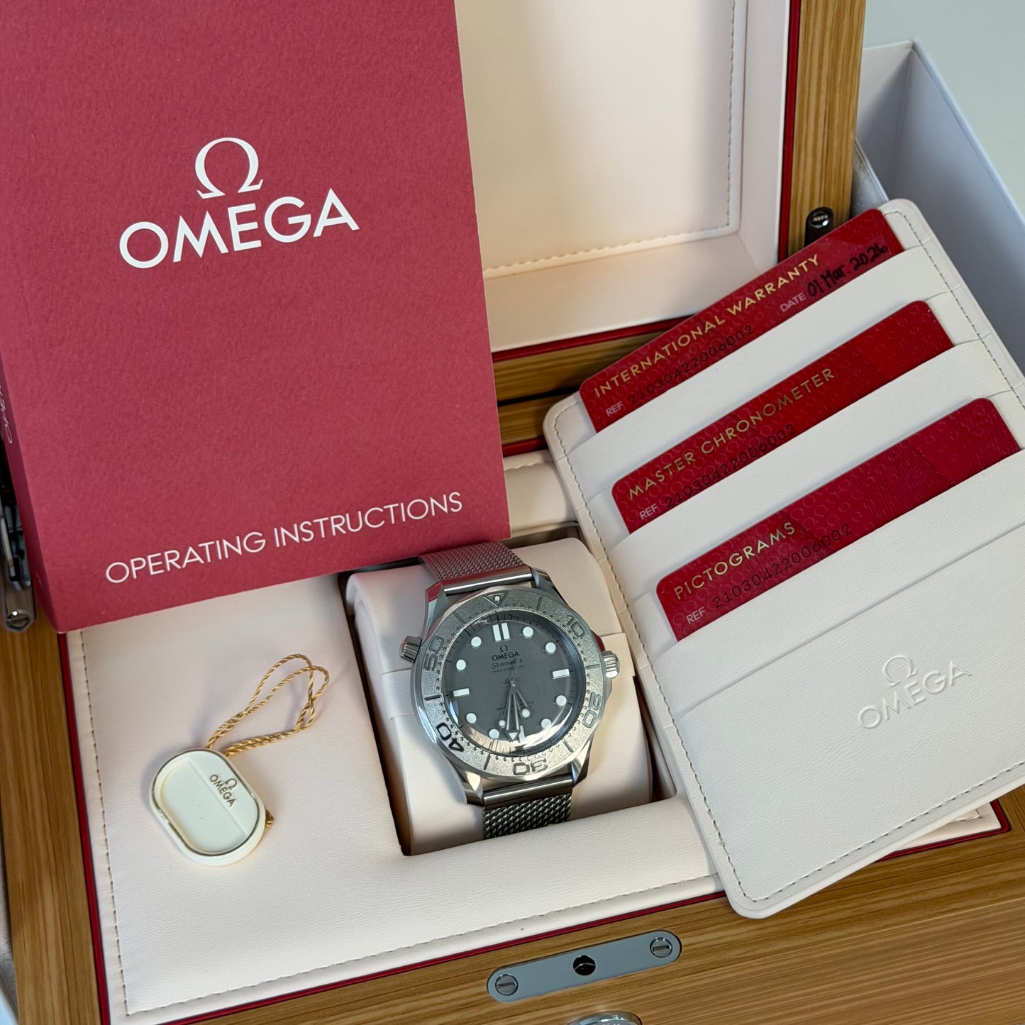 NEW Omega Seamaster Diver 300M 210.30.42.20.06.002