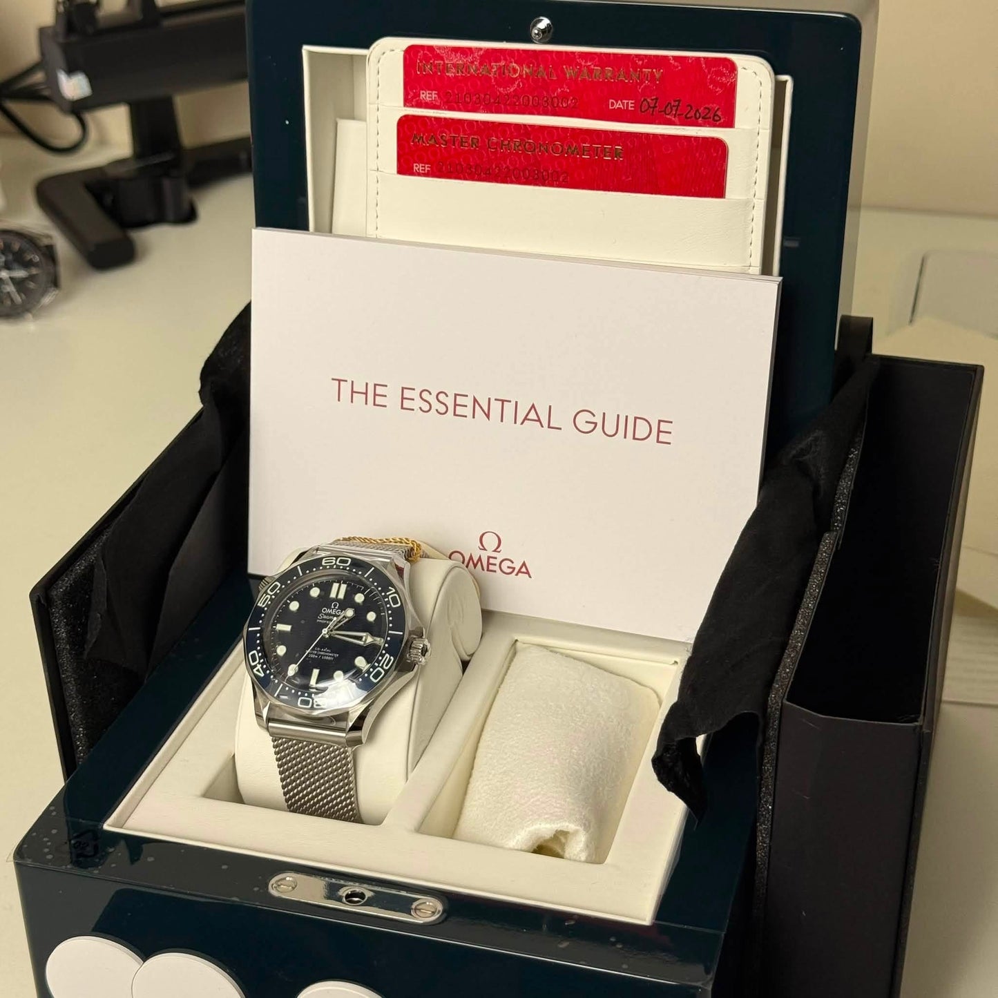 NEW Omega Seamaster Diver 007 James Bond 60th Anniversary Edition 210.30.42.20.03.002