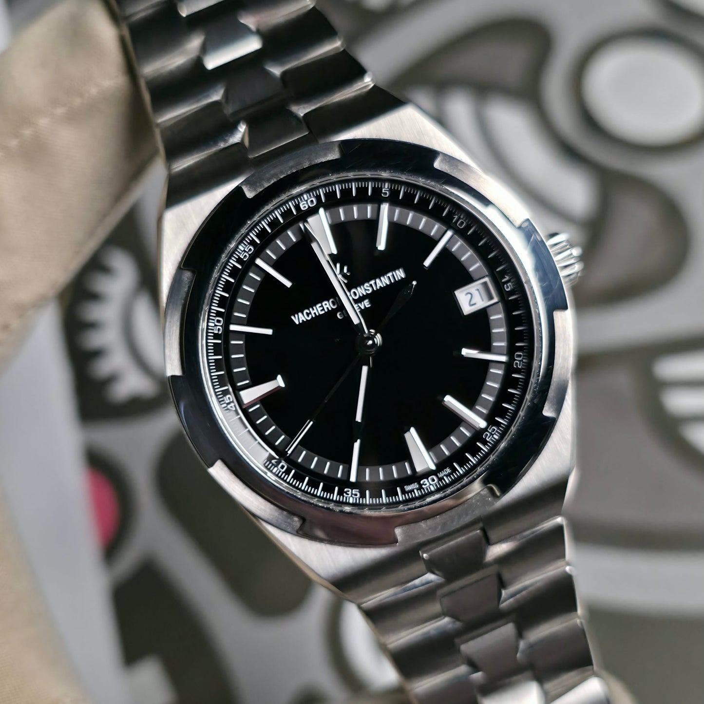 Vacheron Constantin Overseas Black Dial 4500V/110A-B483