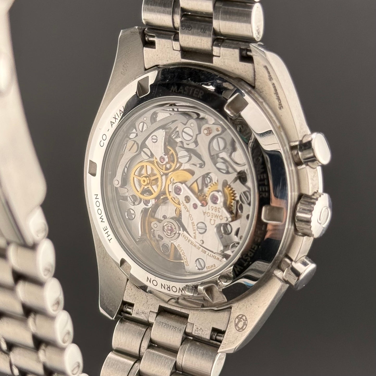 Omega Speedmaster Moonwatch White 310.30.42.50.04.001