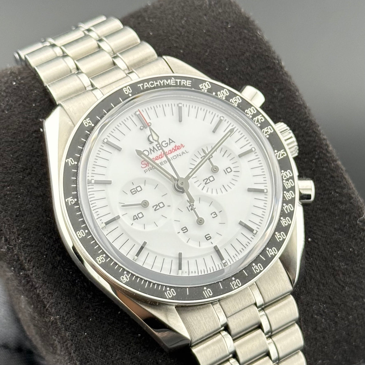 Omega Speedmaster Moonwatch Professional White 310.30.42.50.04.001