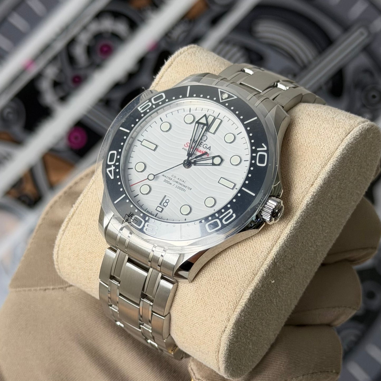 NEW Omega Seamaster 300 White Dial 210.30.42.20.04.001