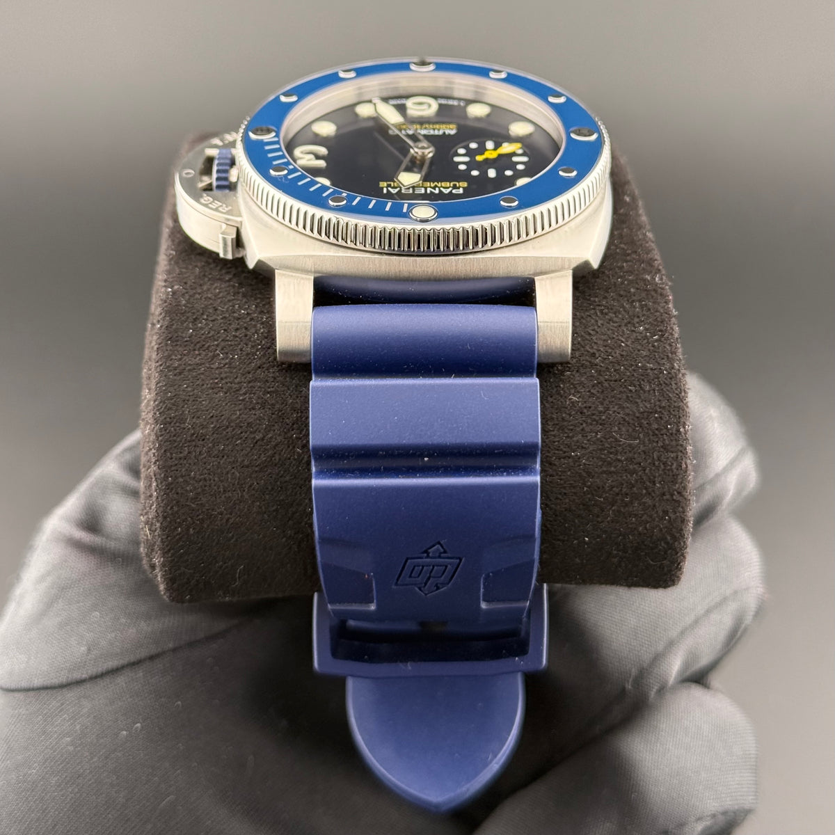 NEW Panerai Submersible Mike Horn  PAM01676