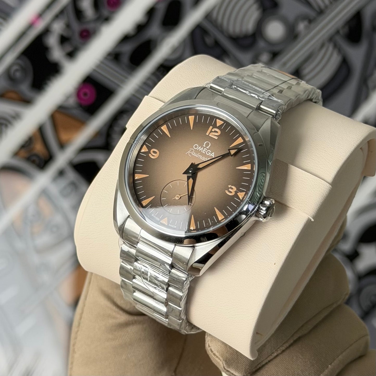 NEW Omega Seamaster Railmaster 235.10.38.20.13.001