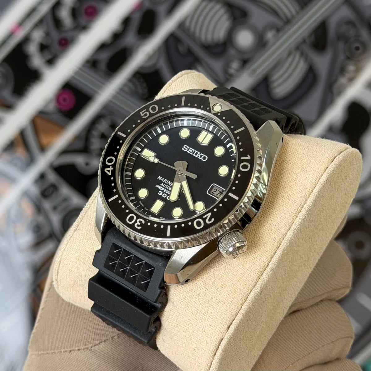 Seiko Marinemaster 300 SBDX001
