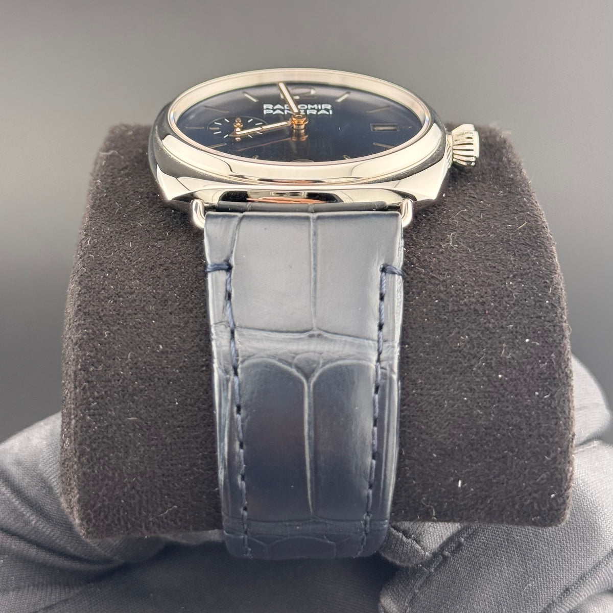 NEW Panerai Radiomir Quaranta 40mm  PAM01571