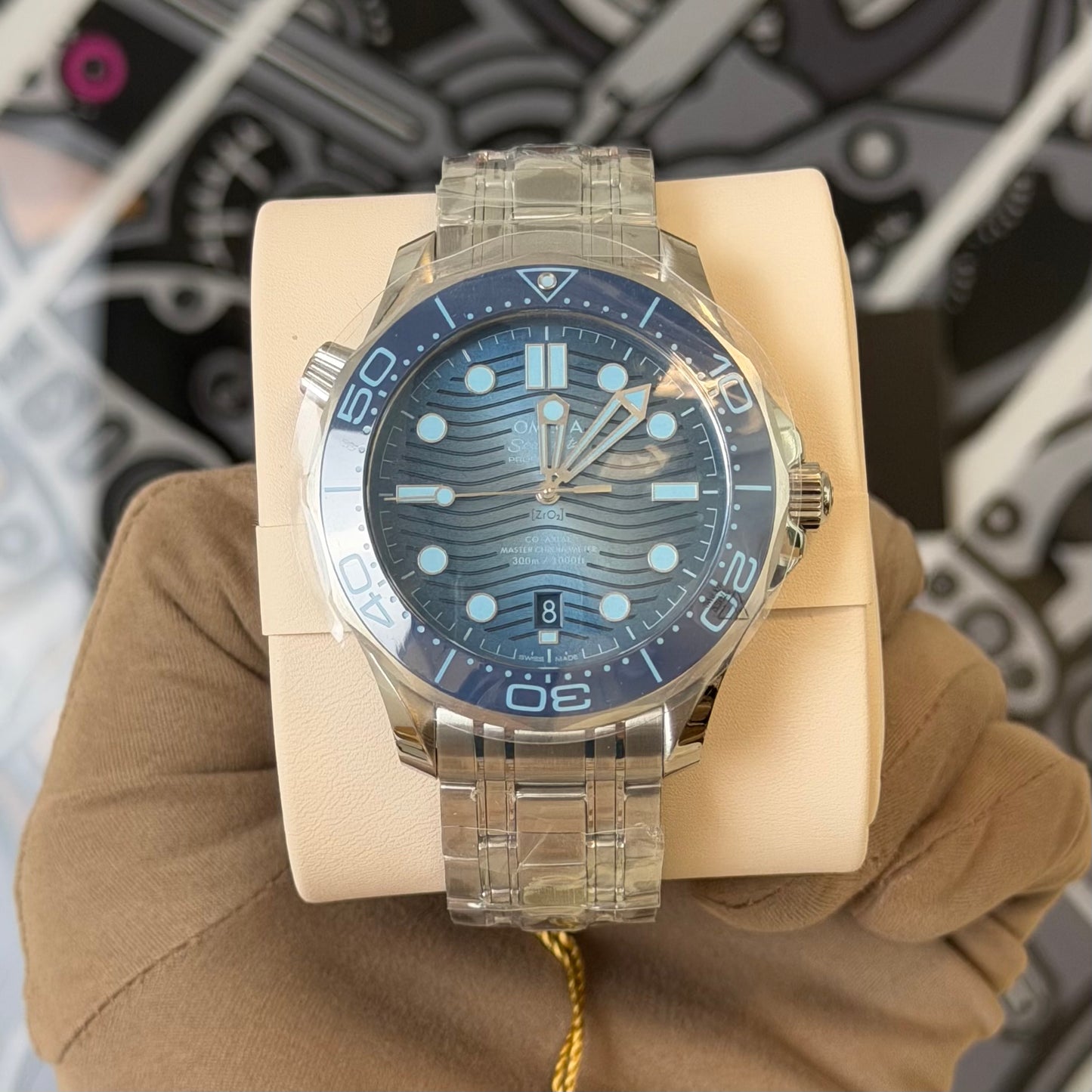 NEW Omegs Seamaster Diver 300m Summer Blue 210.30.42.20.03.003