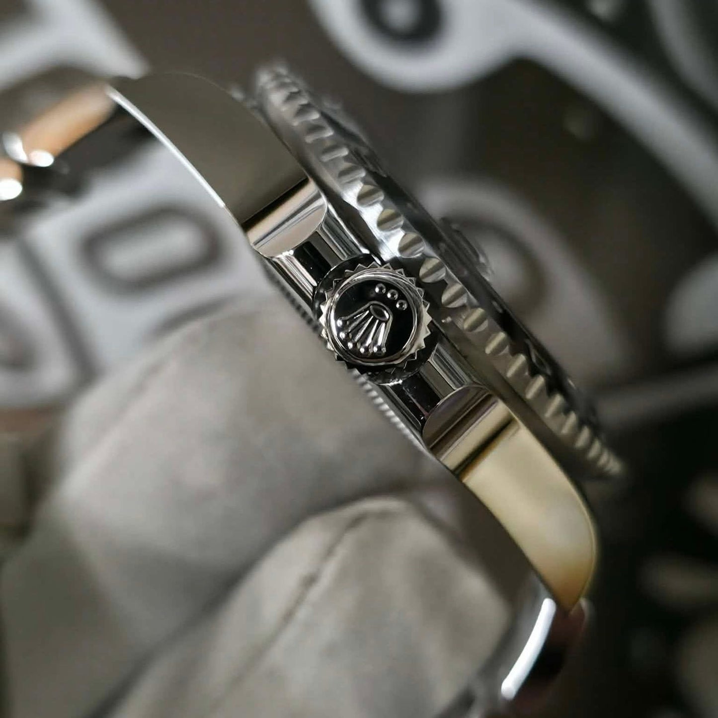NEW Rolex GMT Bruce Wayne Oyster 126710GRNR 2025