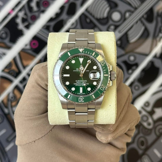 Rolex Submariner Hulk 116610LV