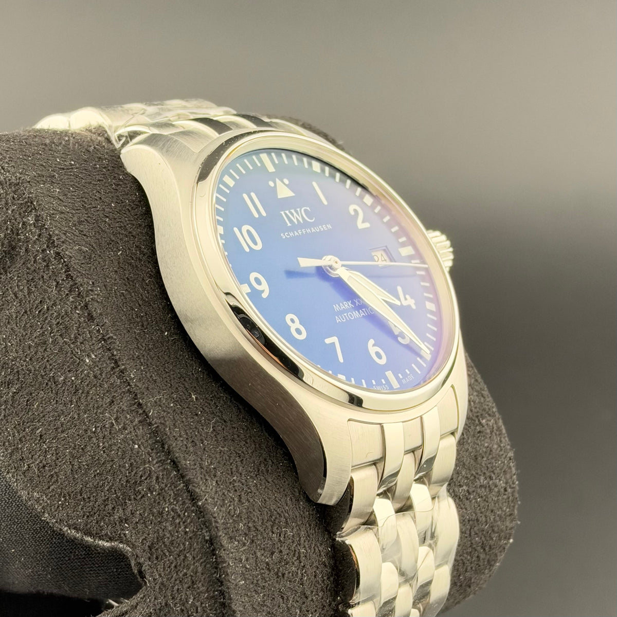 NEW IWC Pilot’s Watch Mark XX 
Ref. IW328204