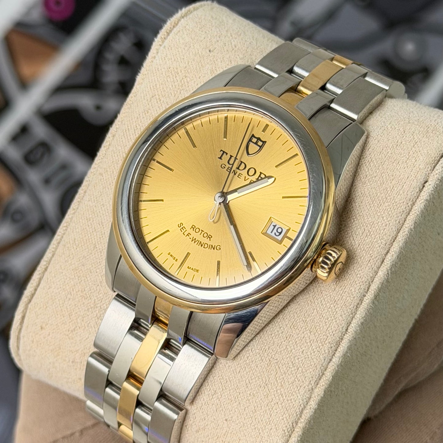 Tudor Glamour Date 55003