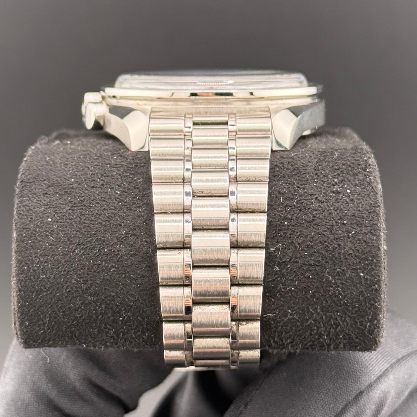 Omega Speedmaster Moonwatch White 310.30.42.50.04.001