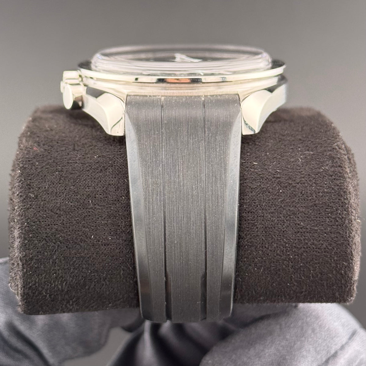 Omega Speedmaster Professional Moonwatch Sapphire Sandwich 310.30.42.50.01.002