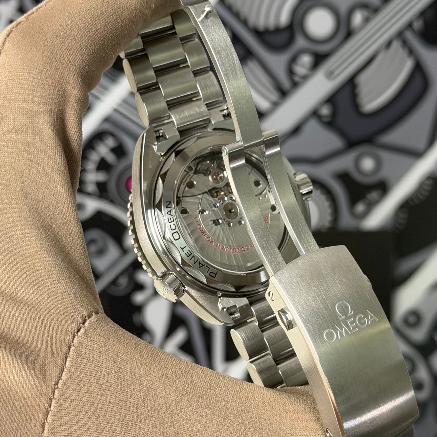 Omega Seamaster GMT Oreo 215.30.44.22.01.001