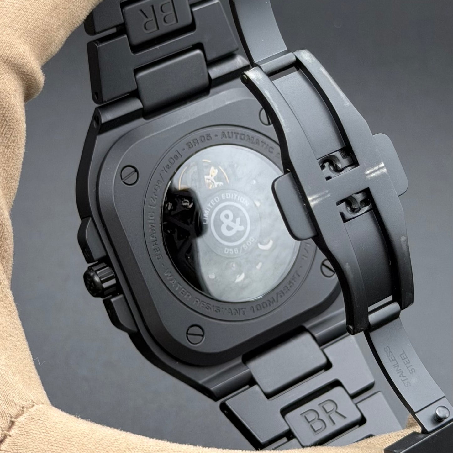 Bell & Ross BR05 Skeleton Black Lum Skeleton BR05A-BLM-SKCE/SCE