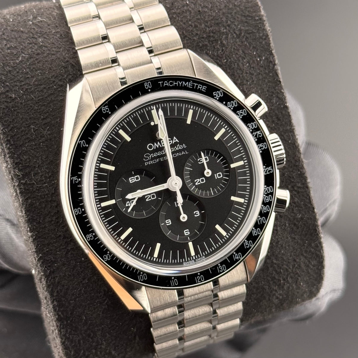 Omega Speedmaster Professional Moonwatch Sapphire 310.30.42.50.01.002
