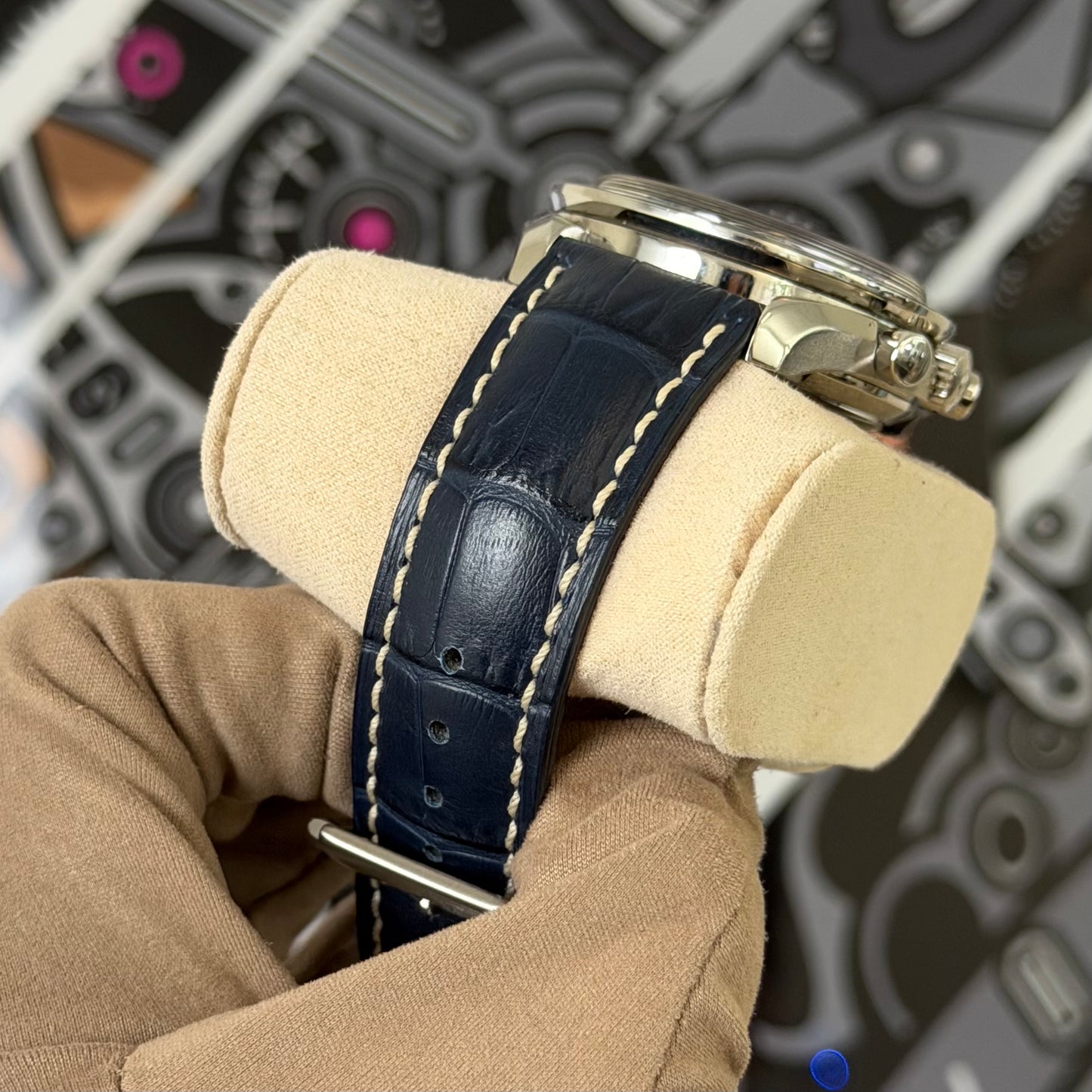 Omega Speedmaster Moonphase Chronograph 304.33.44.52.03.001