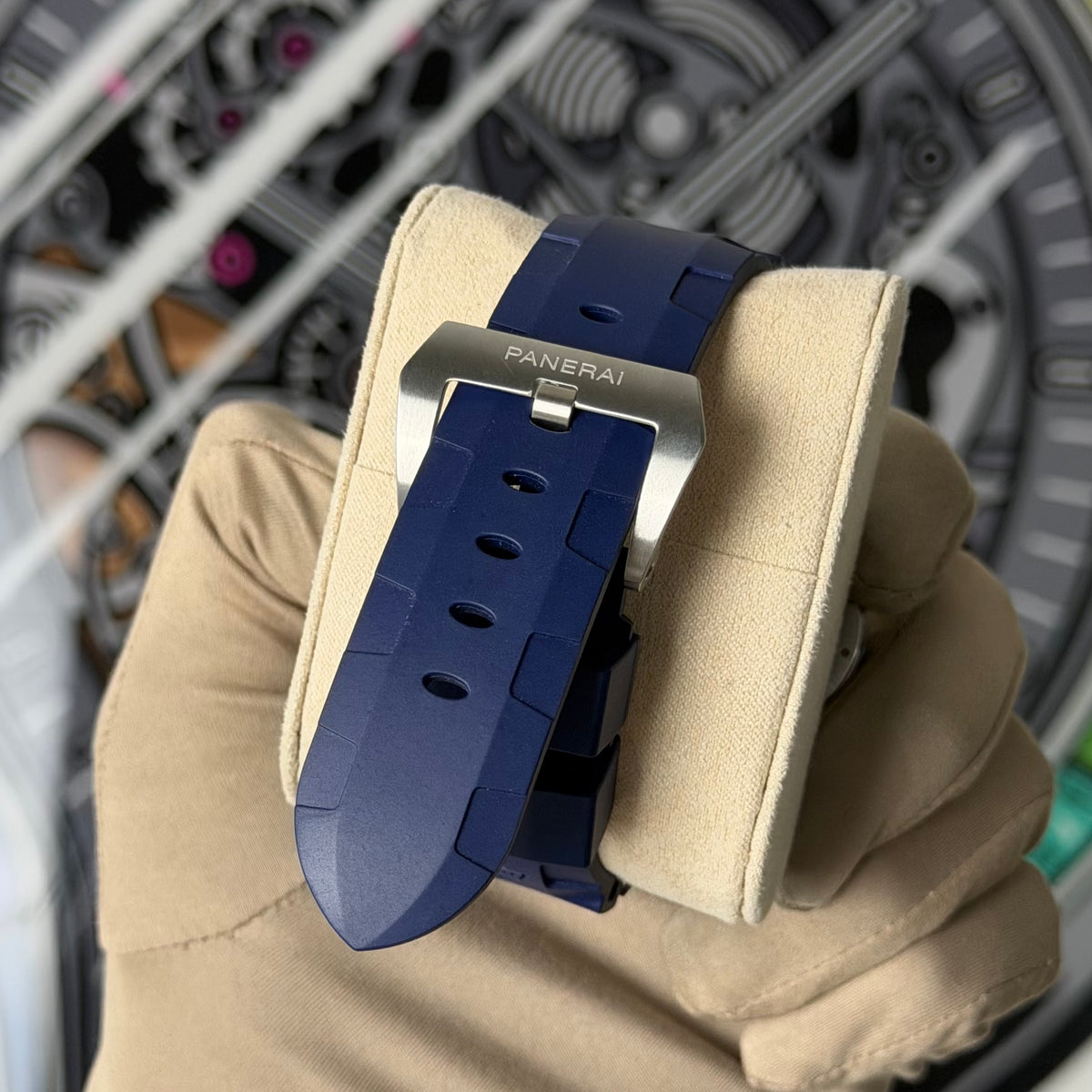NEW Panerai Submersible Mike Horn Limited Edition PAM01676