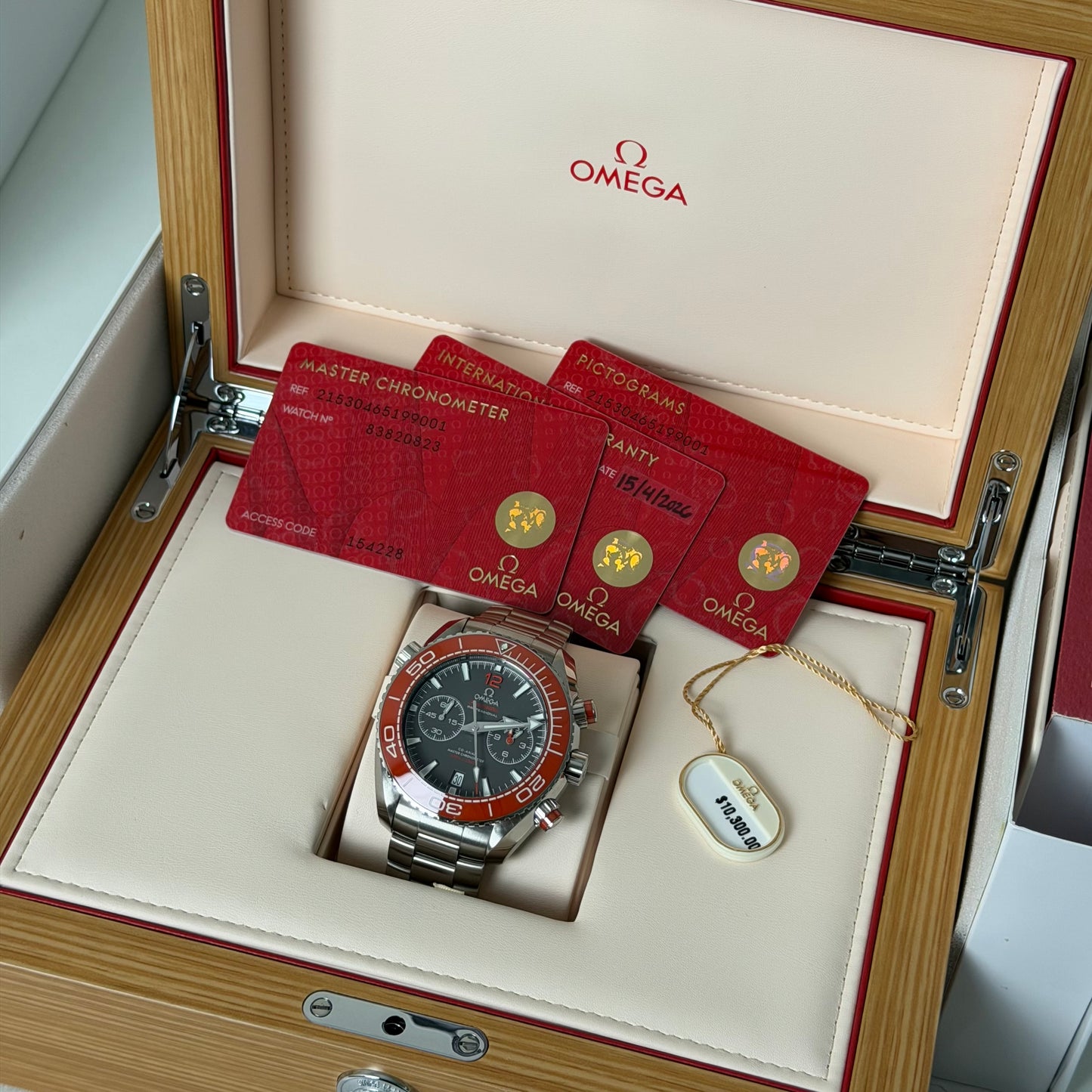 Omega Seamaster Planet Ocean 215.30.46.51.99.001