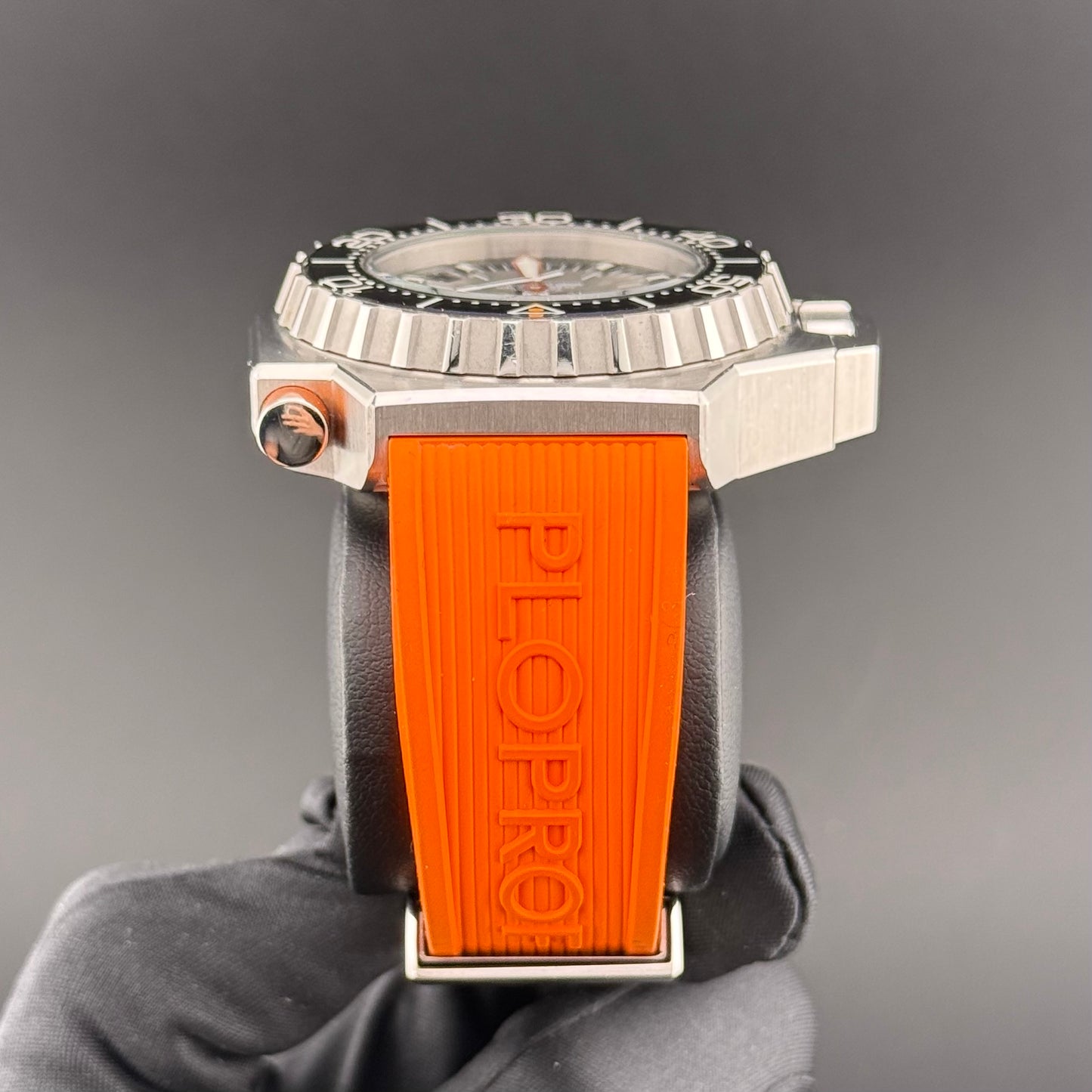 Omega Seamaster Ploprof 1200m 224.32.55.21.01.002