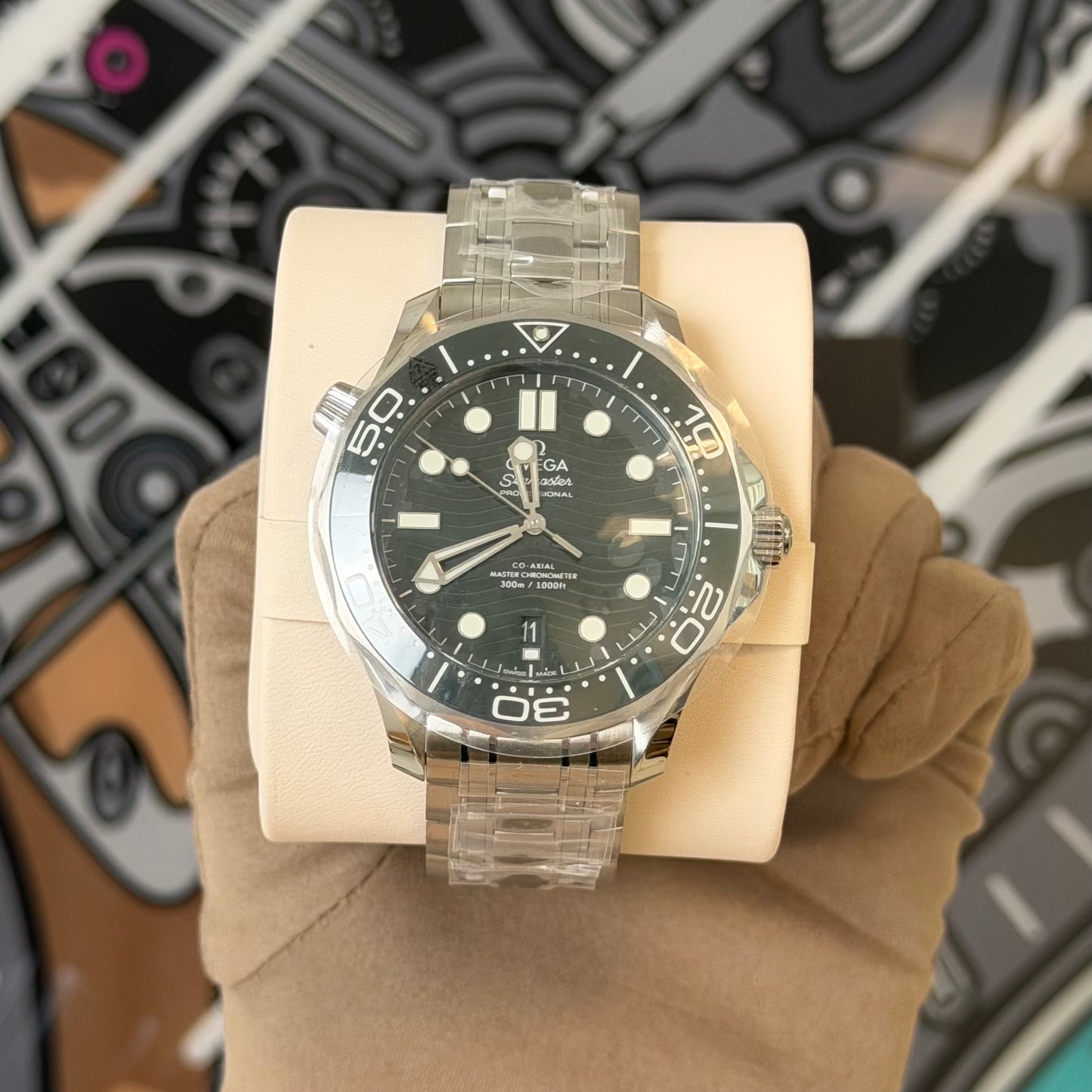 NEW Omega Seamaster Green Dial 210.30.42.20.10.001