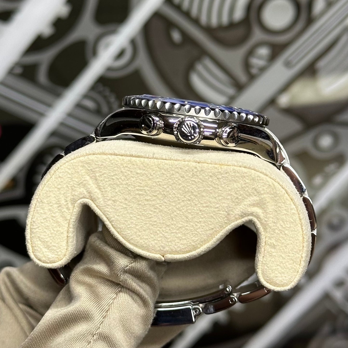 Rolex YachtMaster II Mercedes Hands 116680