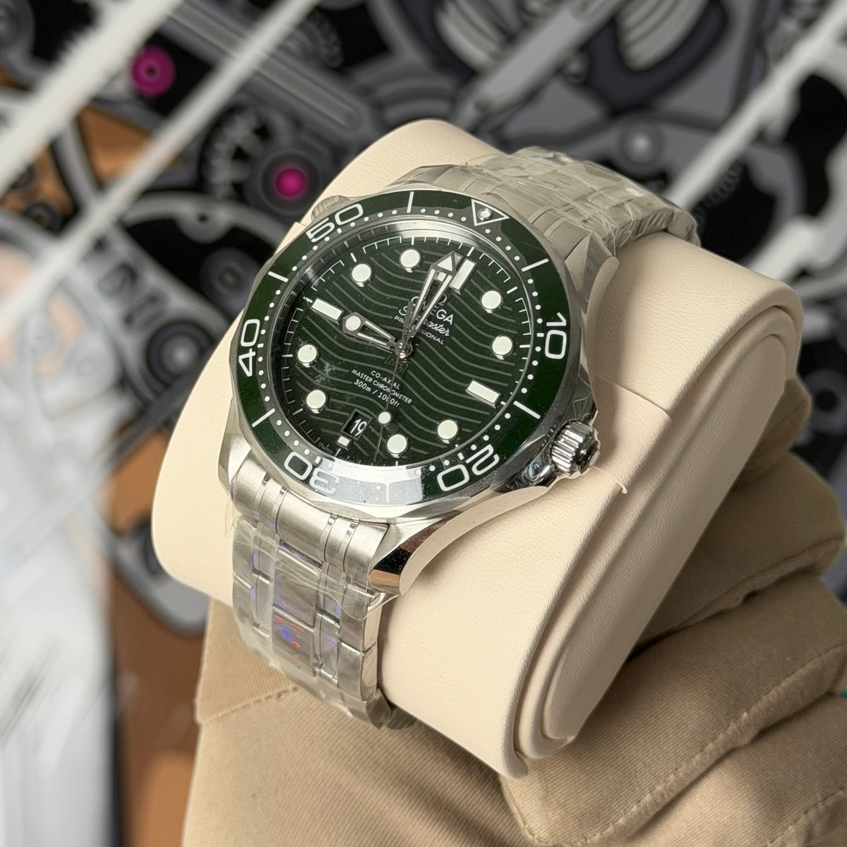 NEW Omega Seamaster Green 210.30.42.20.10.001
