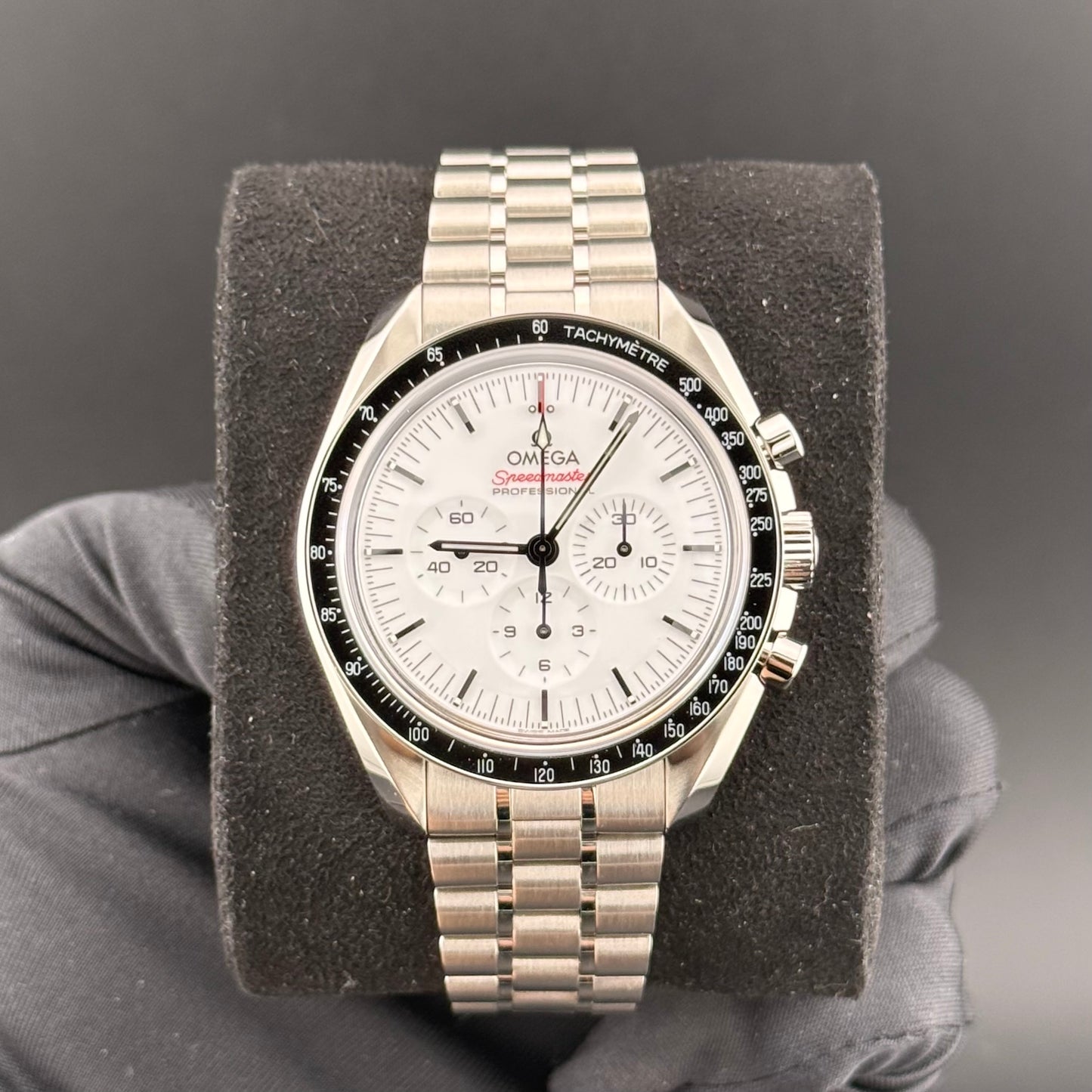 Omega Speedmaster Moonwatch Sapphire White 310.30.42.50.04.001