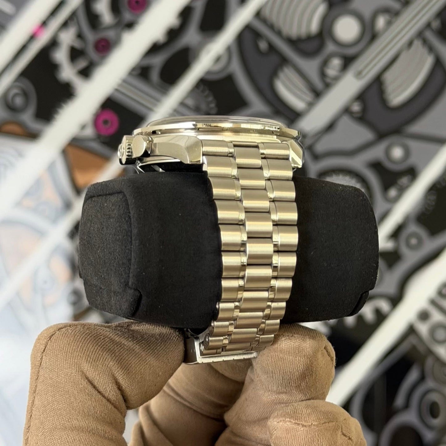 Omega Moonwatch Speedmaster Sapphire 310.30.42.50.01.002
