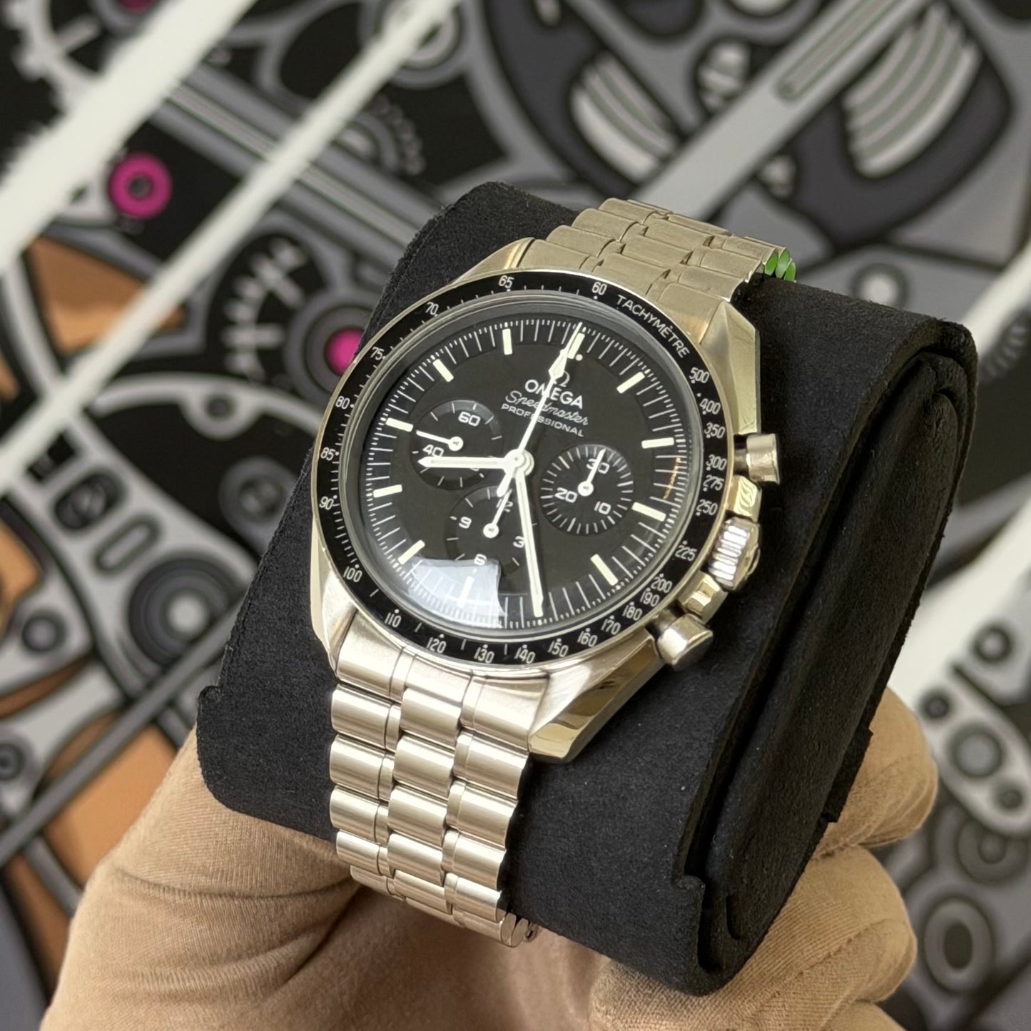 Omega Speedmaster Moonwatch Hesalite 310.30.42.50.01.001