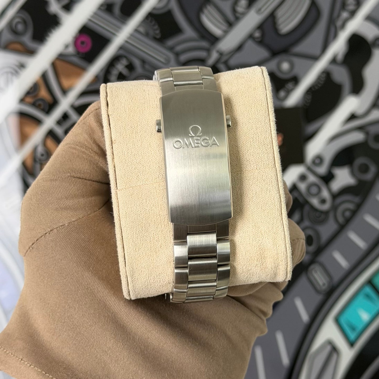Omega Seamaster GMT Oreo 215.30.44.22.01.001