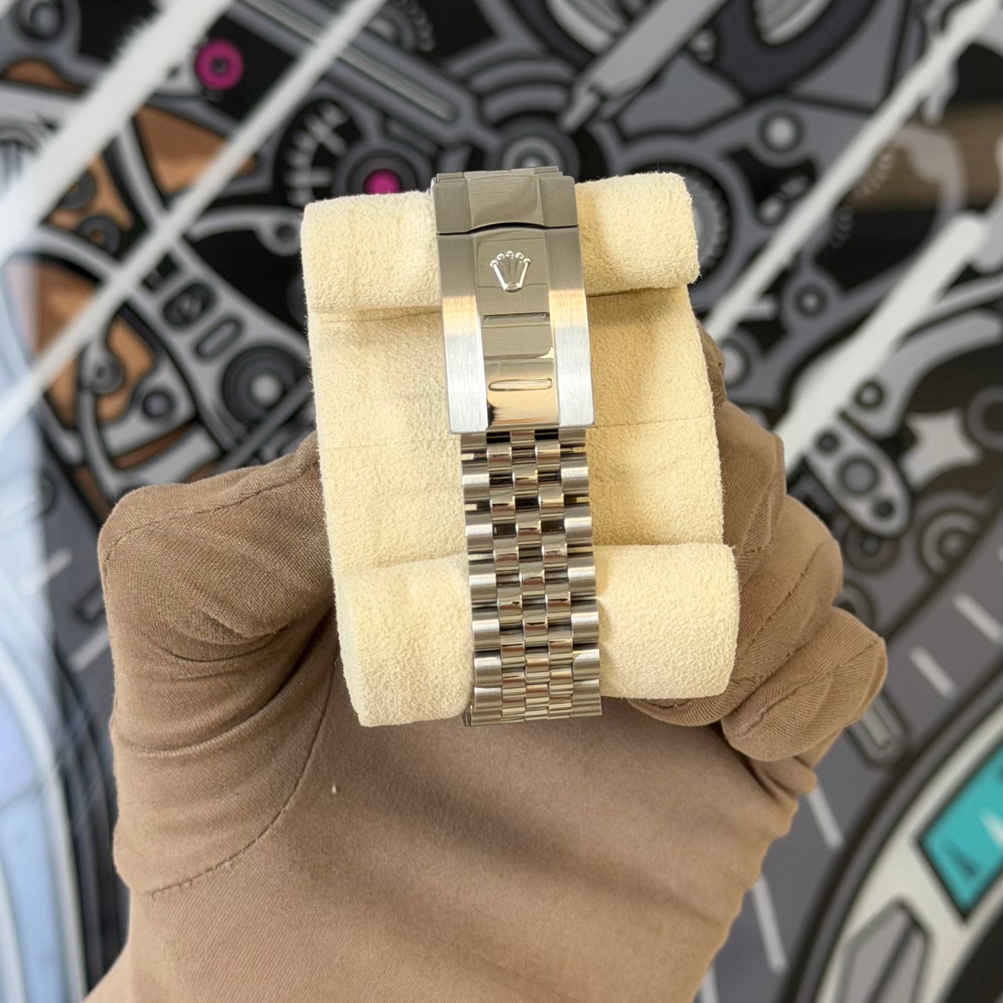 Rolex DJ41 Silver Stick Fluted Jubilee 126334 (2024)