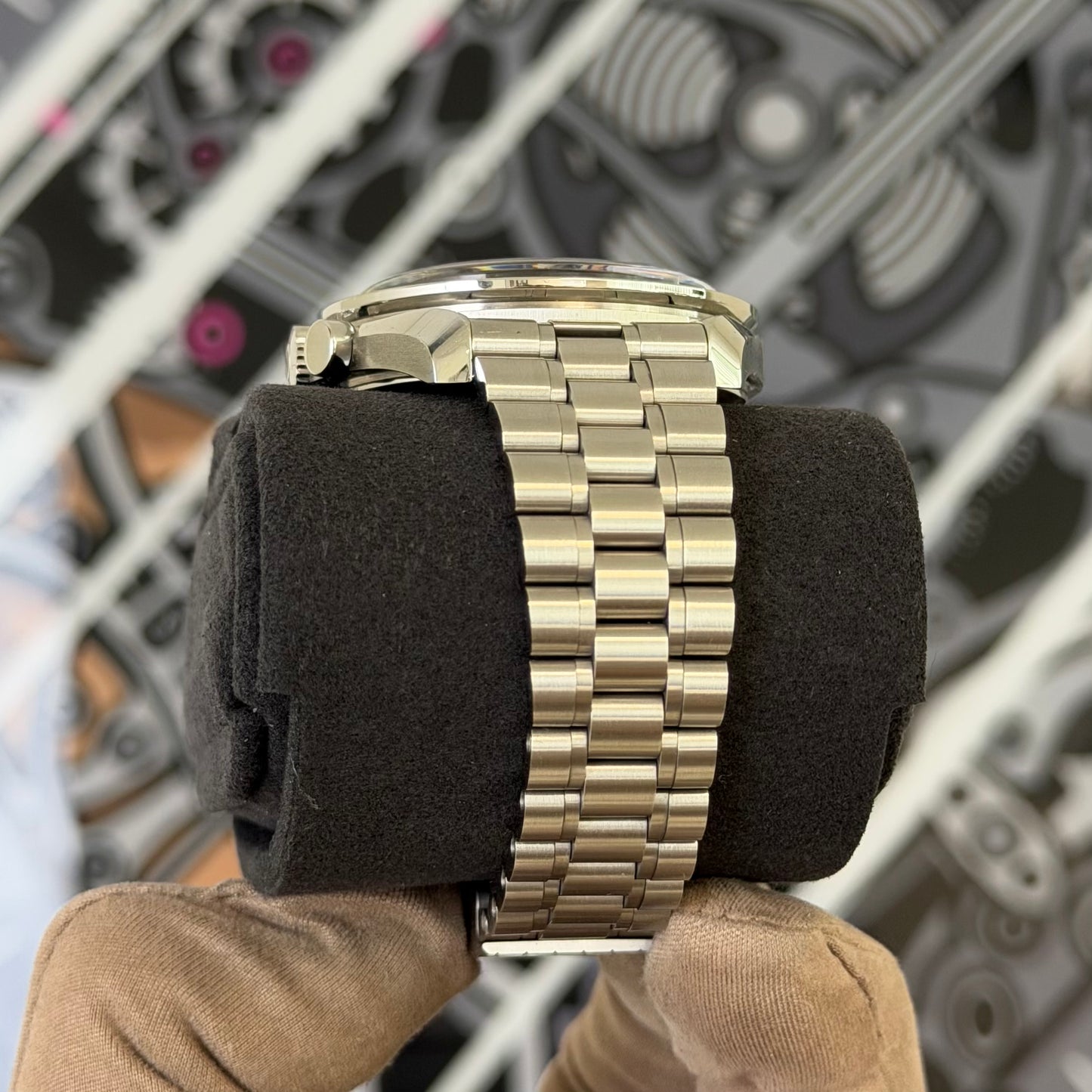 Omega Speedmaster Moonwatch Hesalite 310.30.42.50.01.001