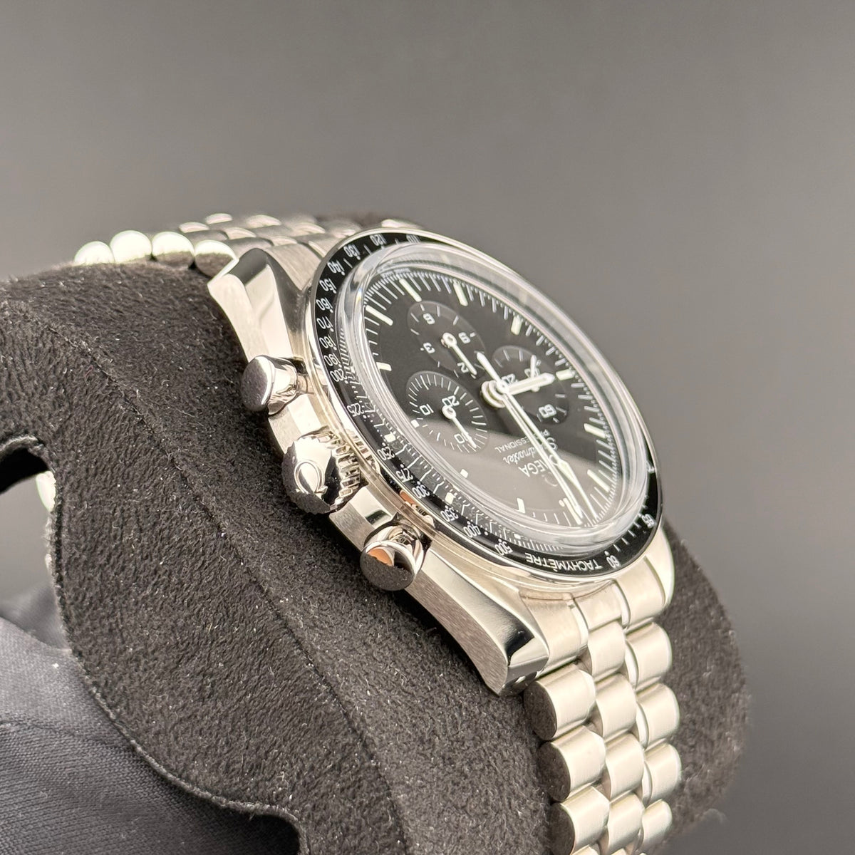 Omega Speedmaster Professional Moonwatch Sapphire 310.30.42.50.01.002