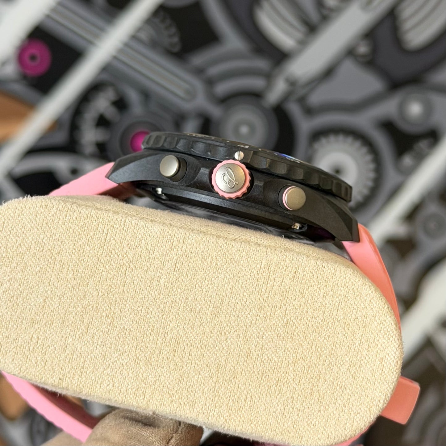 NEW Breitling Endurance Pro 38 Pink X83310