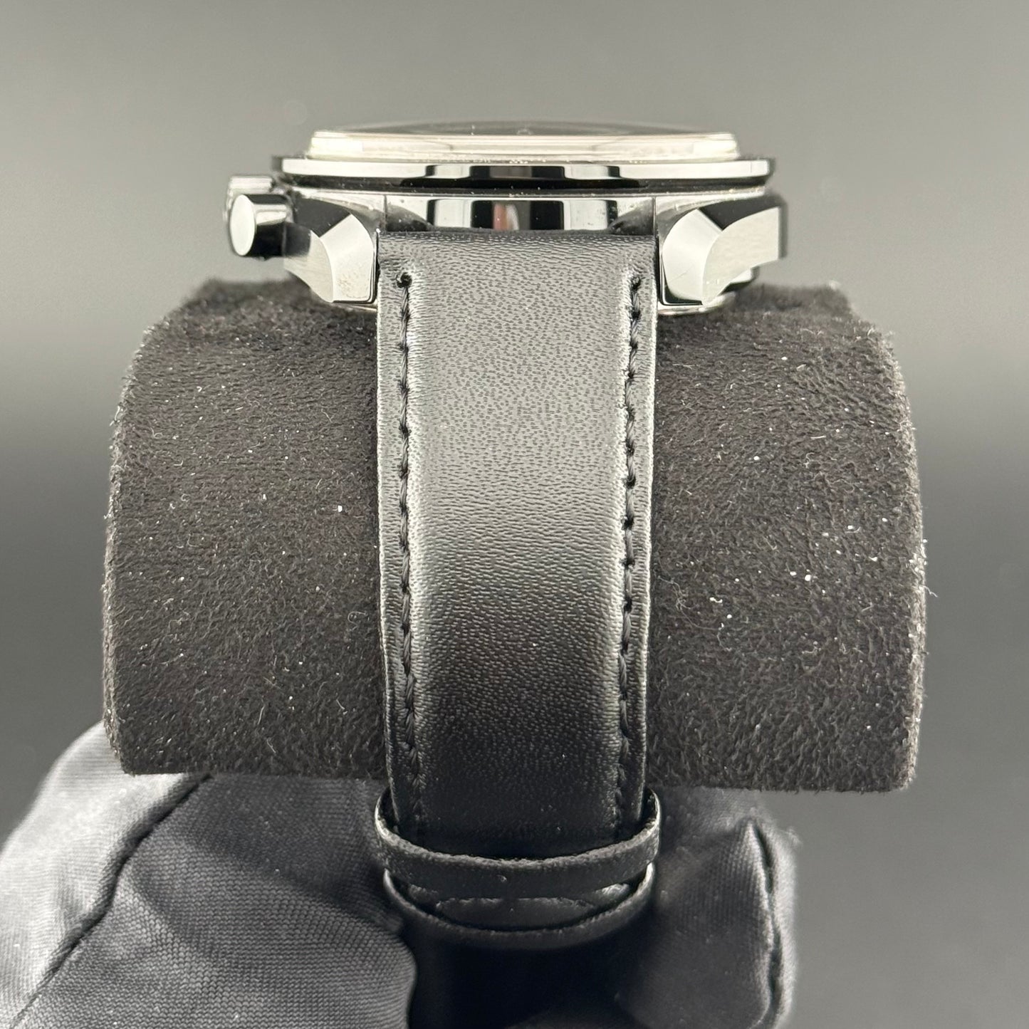 Omega Speedmaster Dark Side of the Moon 311.92.44.51.01.003