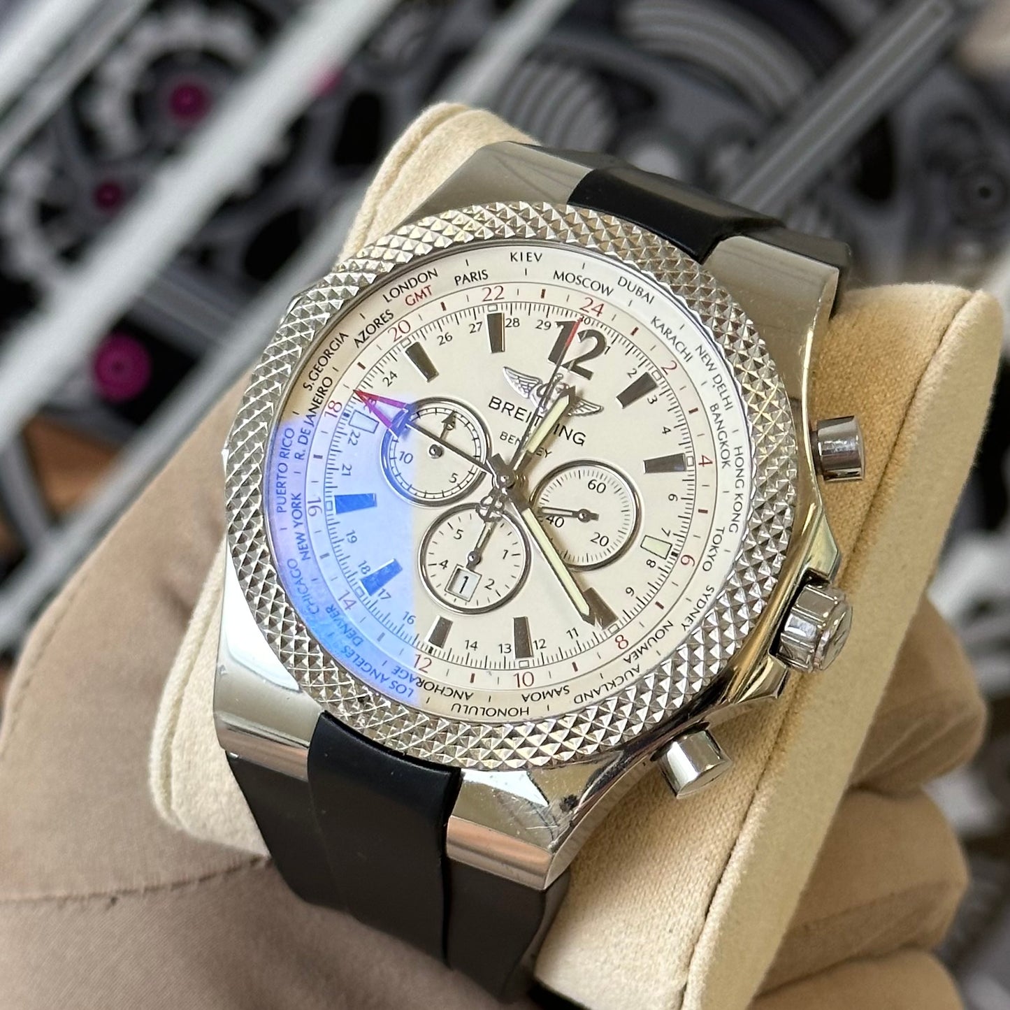 Breitling Bentley GMT A47362