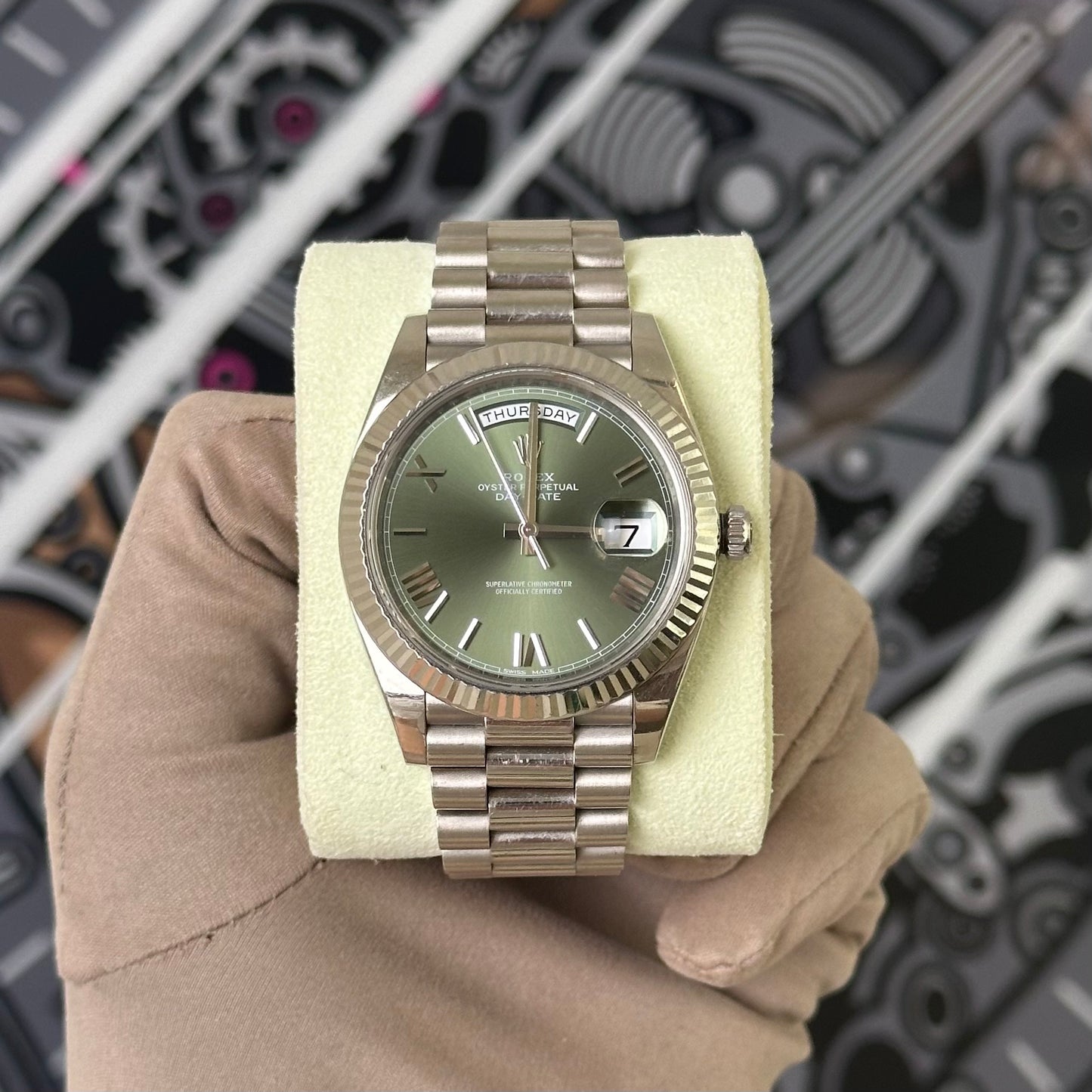 Rolex Day Date 40 White Gold Olive Dial 228239