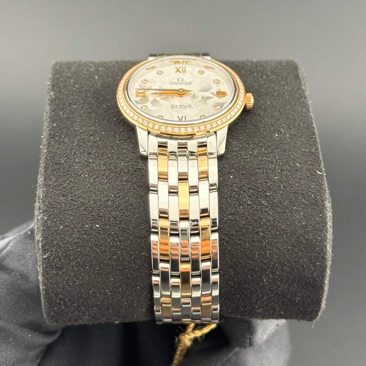 NEW Omega De Ville Prestige Butterfly 27.4mm 424.25.27.60.52.001