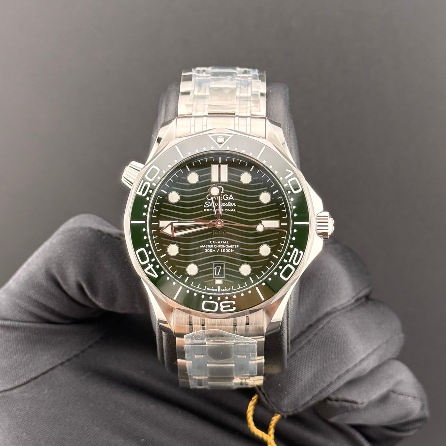 NEW Omega Seamaster Diver 300m Seaweed 210.30.42.20.10.001