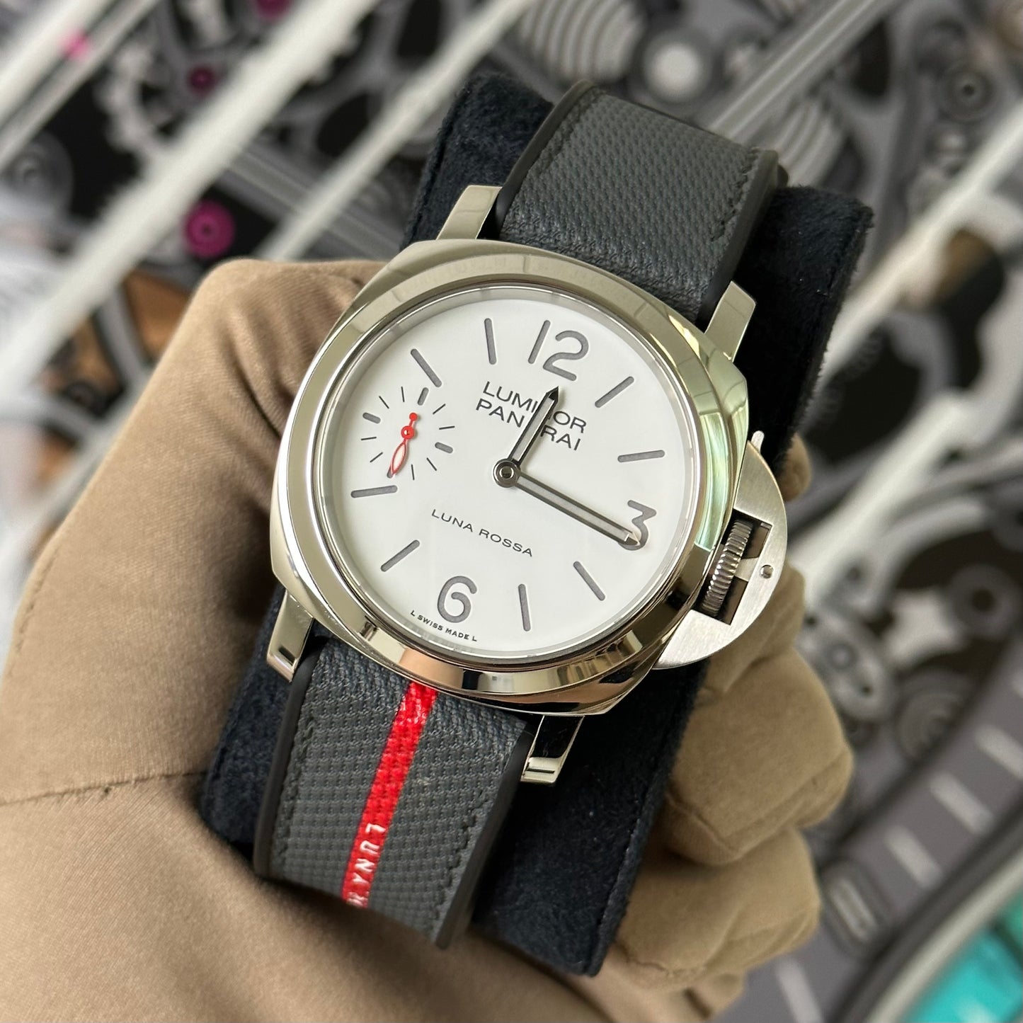 Panerai Luminor Luna Rossa PAM01342