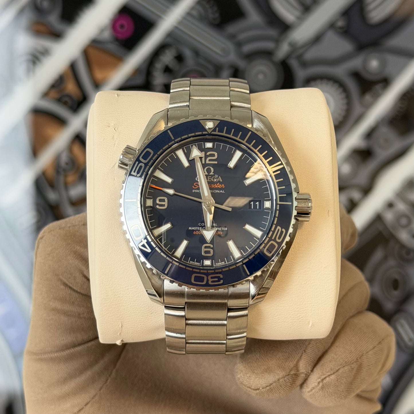 Omega Seamaster Planet Ocean 600M 215.30.40.20.03.001