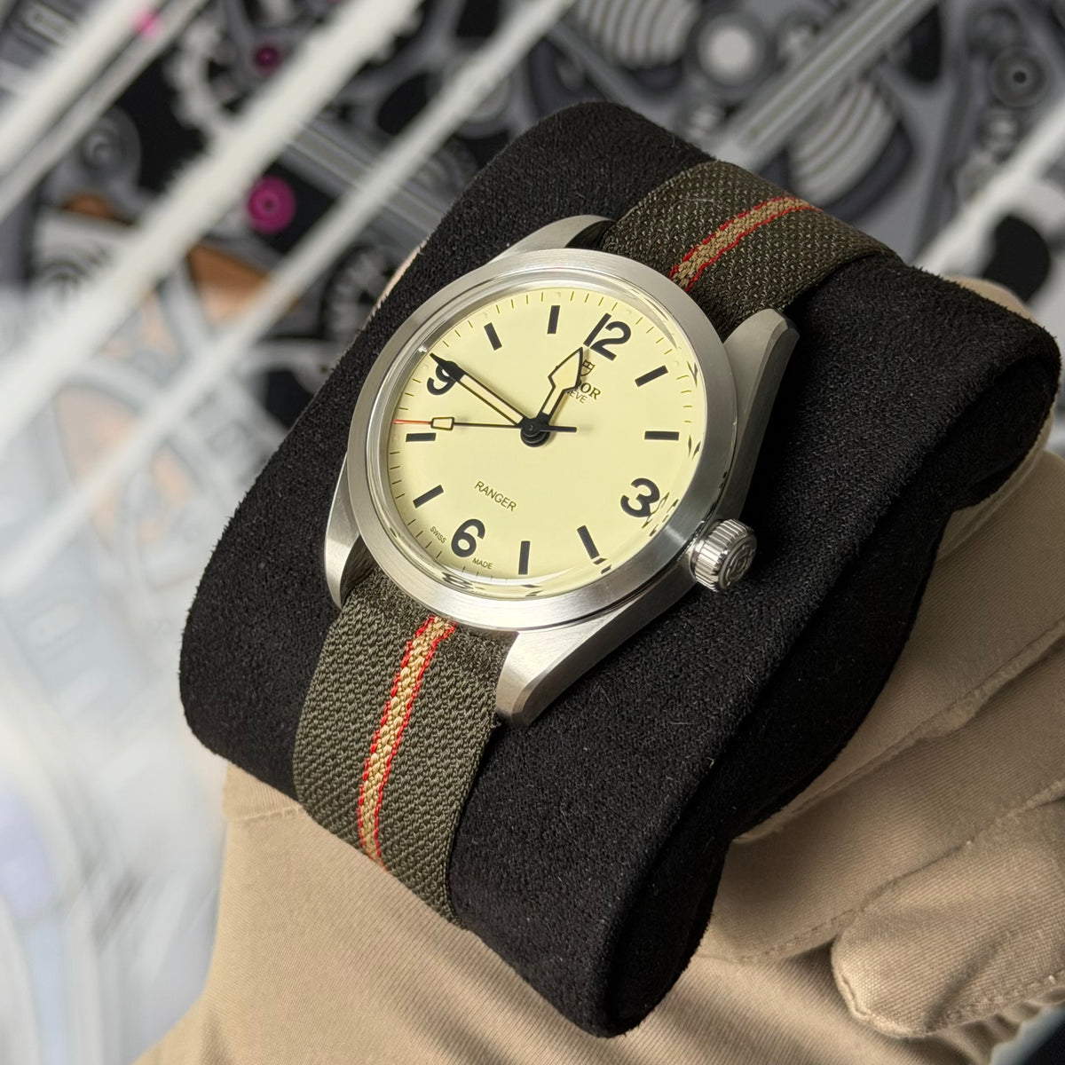 NEW Tudor Ranger Dune Nato 79950